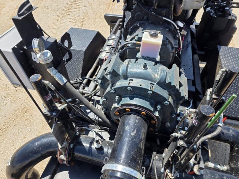 Phil’s 13.6L John Deere Power Unit 6819MPC Sand Cornell w. UTV Ramps