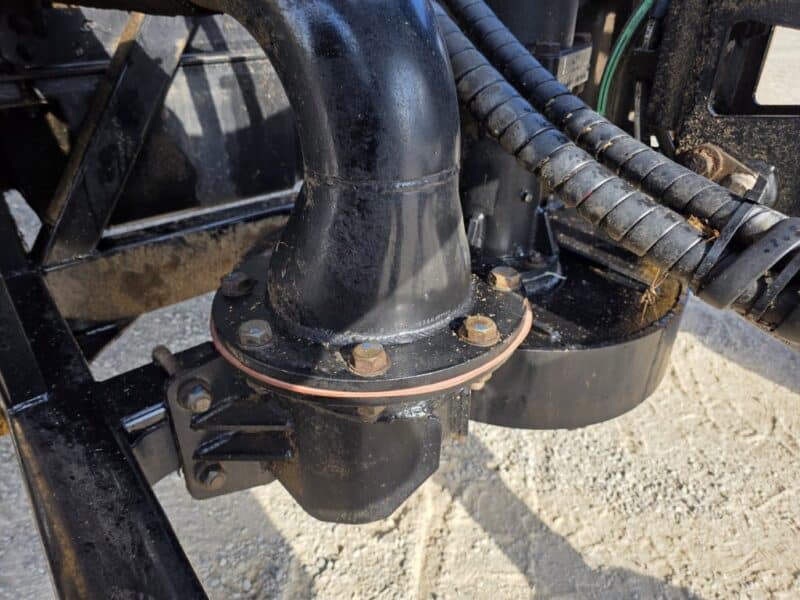 2025 Bazooka FarmStar Wolverine w. 7.1L Cat 300 HP w. 128 Hrs