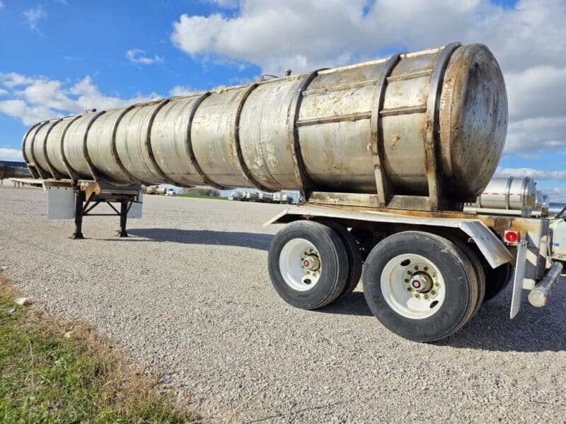 U-4802 1987 STE 7000 Gallon Stainless Steel Semi Tanker U-4802 1987 STE 7000 Gallon Stainless Steel Semi Tanker