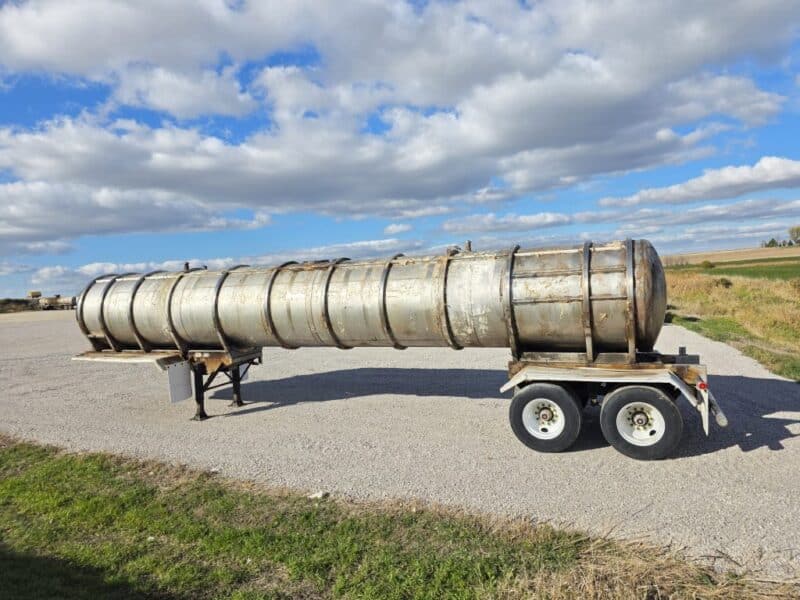 U-4802 1987 STE 7000 Gallon Stainless Steel Semi Tanker U-4802 1987 STE 7000 Gallon Stainless Steel Semi Tanker