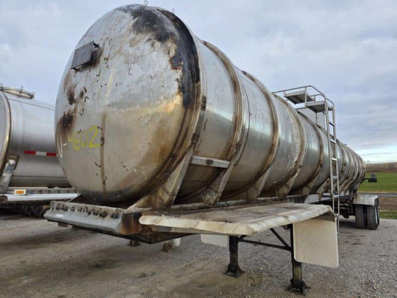 U-4802 1987 STE 7000 Gallon Stainless Steel Semi Tanker
