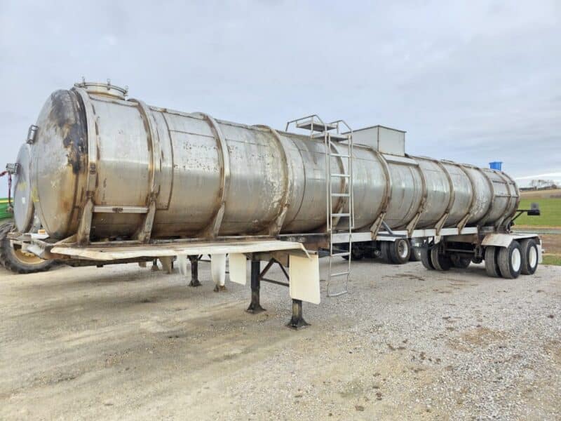 U-4802 1987 STE 7000 Gallon Stainless Steel Semi Tanker