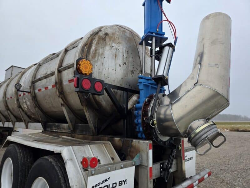 U-4802 1987 STE 7000 Gallon Stainless Steel Semi Tanker