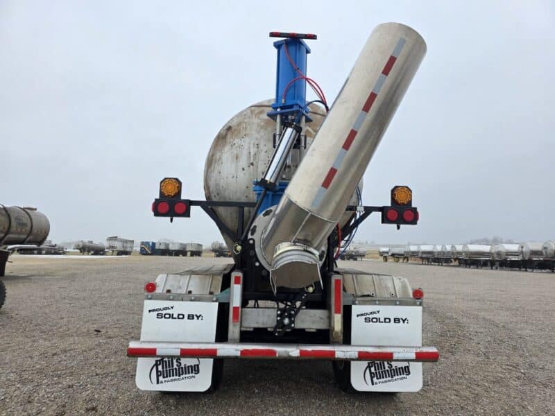 U-4802 1987 STE 7000 Gallon Stainless Steel Semi Tanker