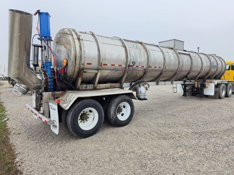 U-4802 1987 STE 7000 Gallon Stainless Steel Semi Tanker