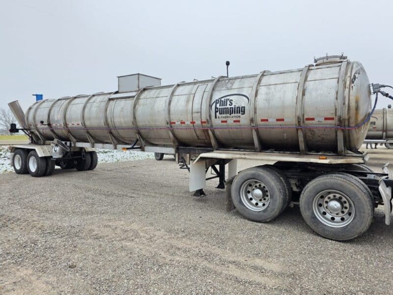 U-4802 1987 STE 7000 Gallon Stainless Steel Semi Tanker