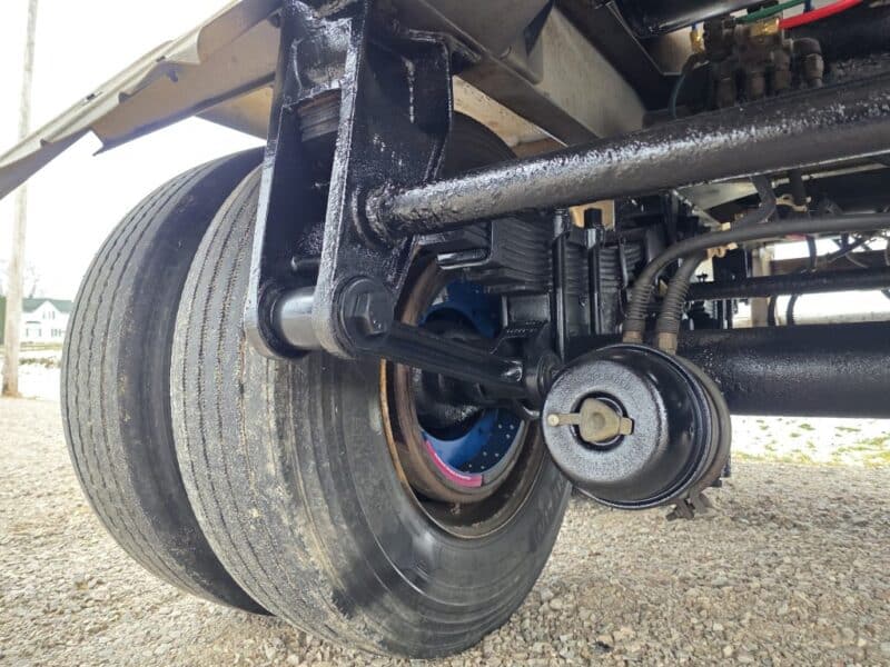 U-4802 1987 STE 7000 Gallon Stainless Steel Semi Tanker