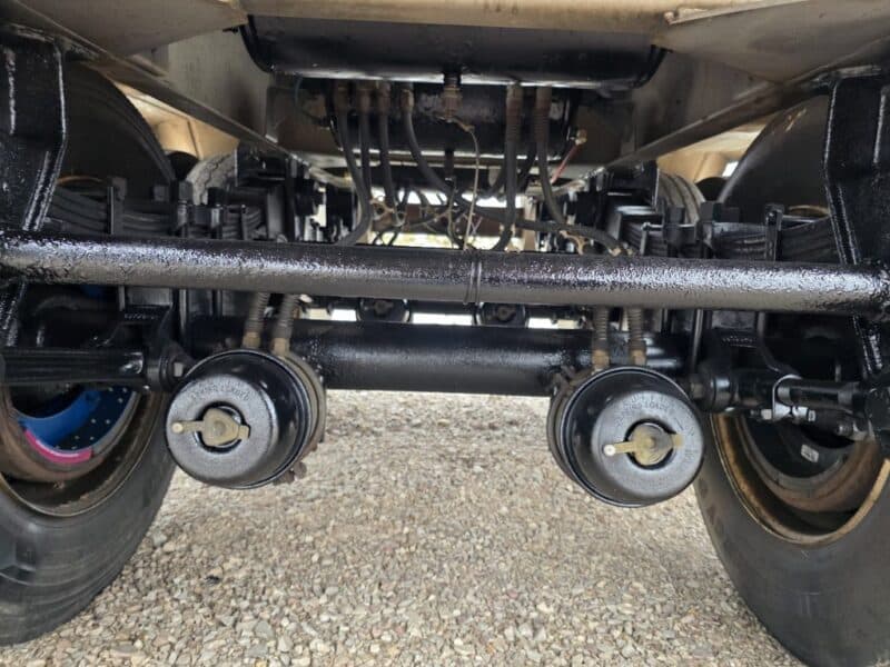 U-4802 1987 STE 7000 Gallon Stainless Steel Semi Tanker