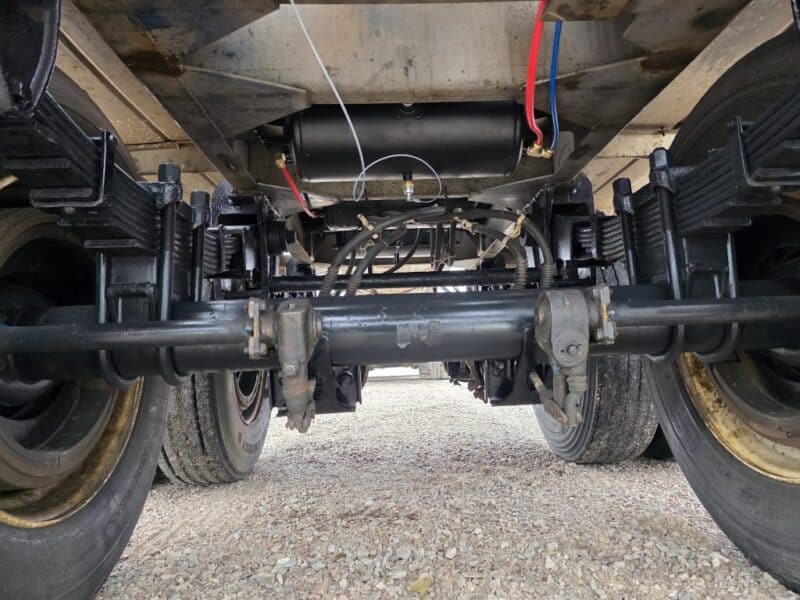 U-4802 1987 STE 7000 Gallon Stainless Steel Semi Tanker