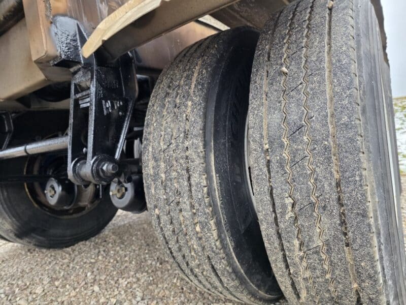 U-4802 1987 STE 7000 Gallon Stainless Steel Semi Tanker