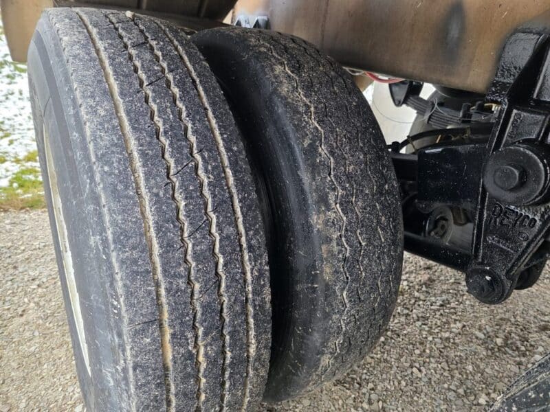 U-4802 1987 STE 7000 Gallon Stainless Steel Semi Tanker