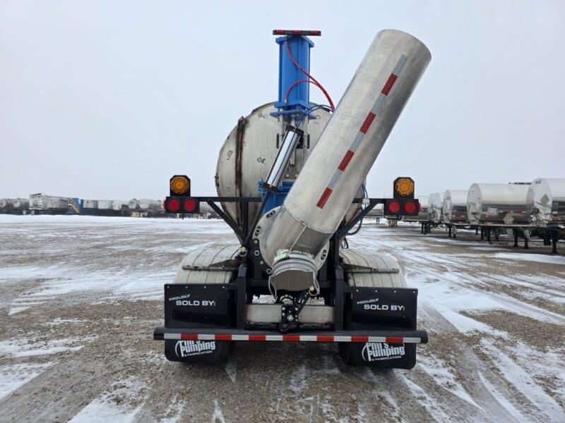 U-4800 1990 Barbel 6500 Gallon Stainless Steel Semi Tanker