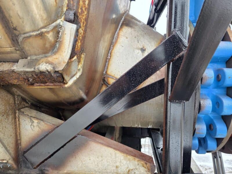 U-4800 1990 Barbel 6500 Gallon Stainless Steel Semi Tanker