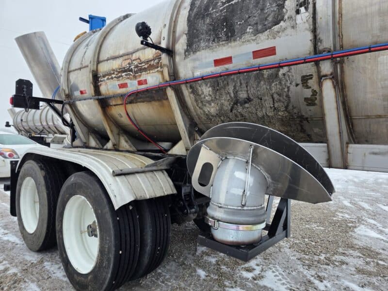 U-4800 1990 Barbel 6500 Gallon Stainless Steel Semi Tanker