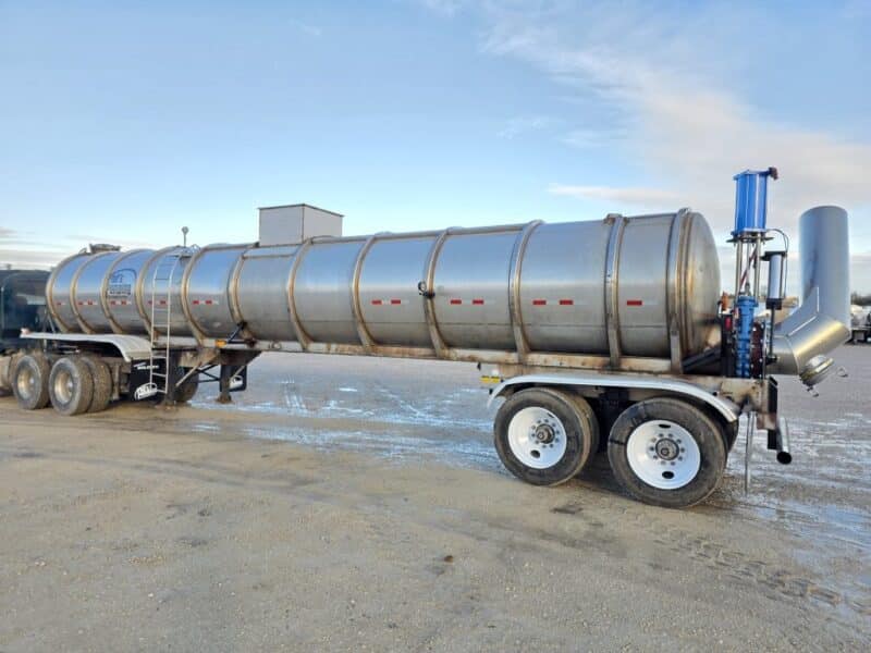 U-4797 1987 Brenner 7000 Gallon Stainless Steel Semi Tanker