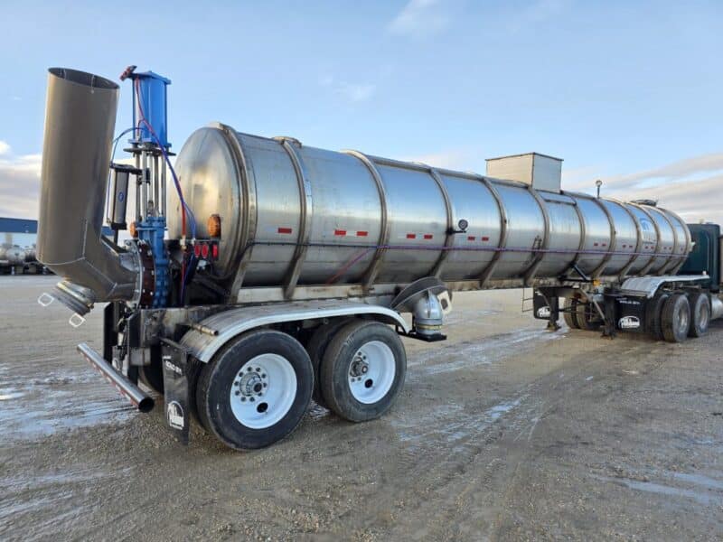 U-4797 1987 Brenner 7000 Gallon Stainless Steel Semi Tanker