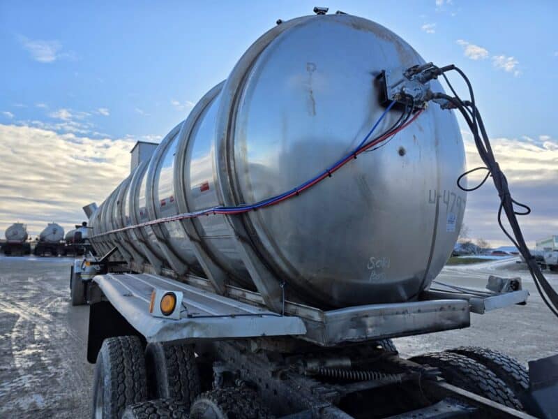 U-4797 1987 Brenner 7000 Gallon Stainless Steel Semi Tanker