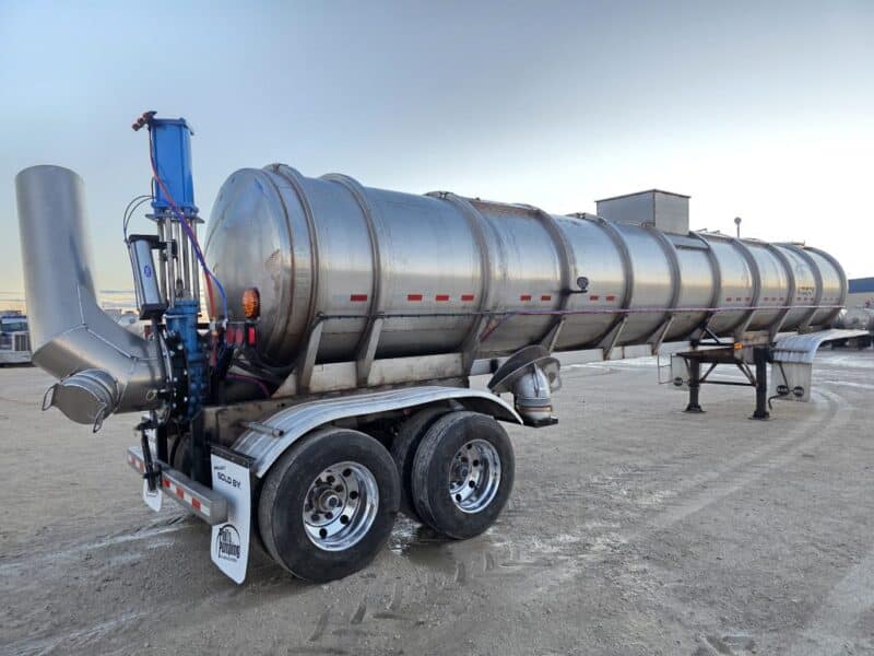 U-4799 1993 Barbel 6700 Gallon Stainless Steel Semi Tanker