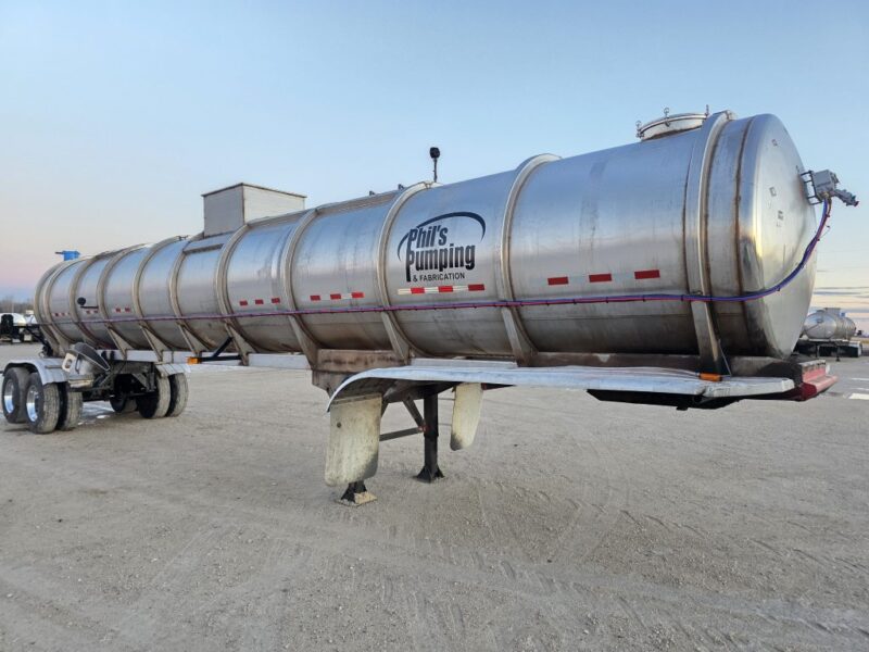 U-4799 1993 Barbel 6700 Gallon Stainless Steel Semi Tanker