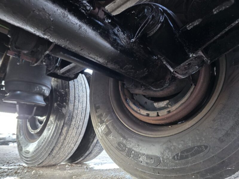 U-4799 1993 Barbel 6700 Gallon Stainless Steel Semi Tanker