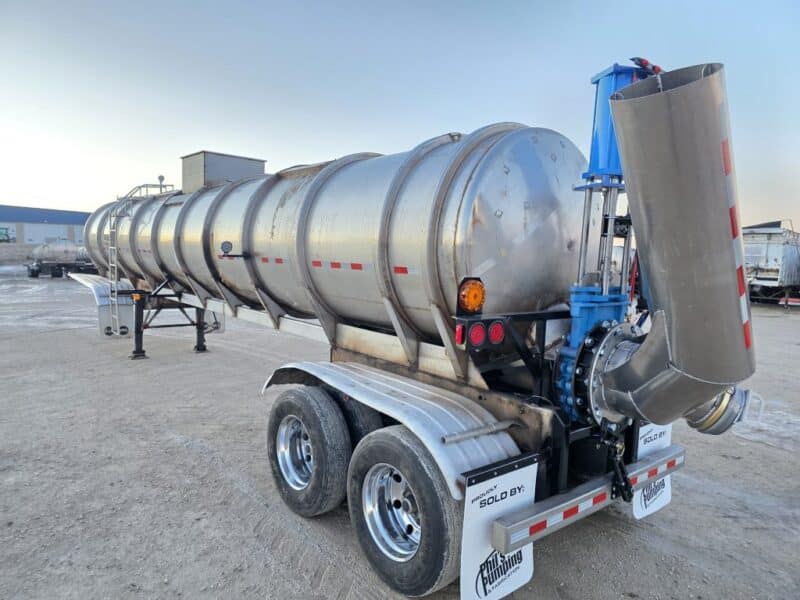 U-4799 1993 Barbel 6700 Gallon Stainless Steel Semi Tanker