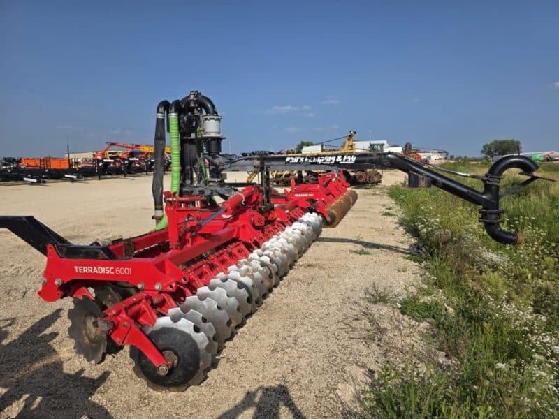 #49 Phil’s Pumping 20′ Pottinger Disc Manure Incorporator w. 6″ Swing pipe