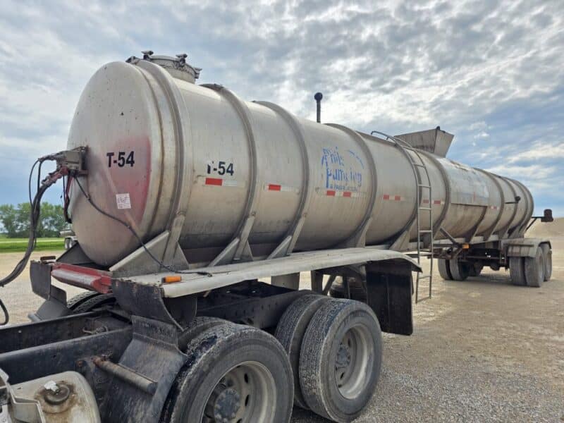 Dual 12″ T-54 1992 Barbel 6500 Gallon Stainless Semi Tanker