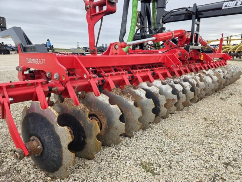 #49 Phil’s Pumping 20′ Pottinger Disc Manure Incorporator w. 6″ Swing pipe