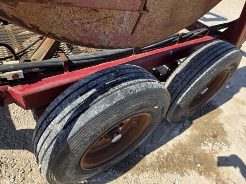 Hydro 8 x 6″ Tandem Axle Hose Cart Holds 1 Mile of 6″.