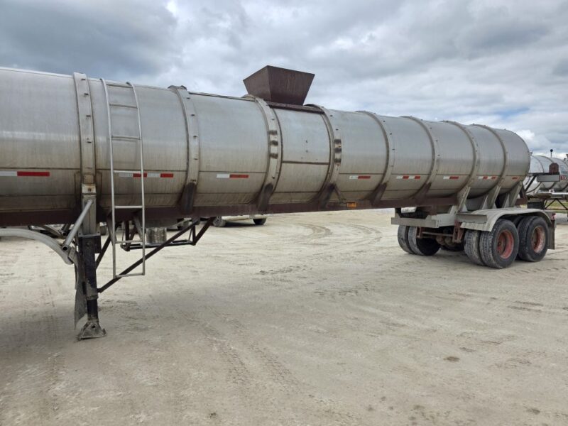 U-4808 1986 Trailmaster 7000 Gallon Stainless Steel Semi Tanker