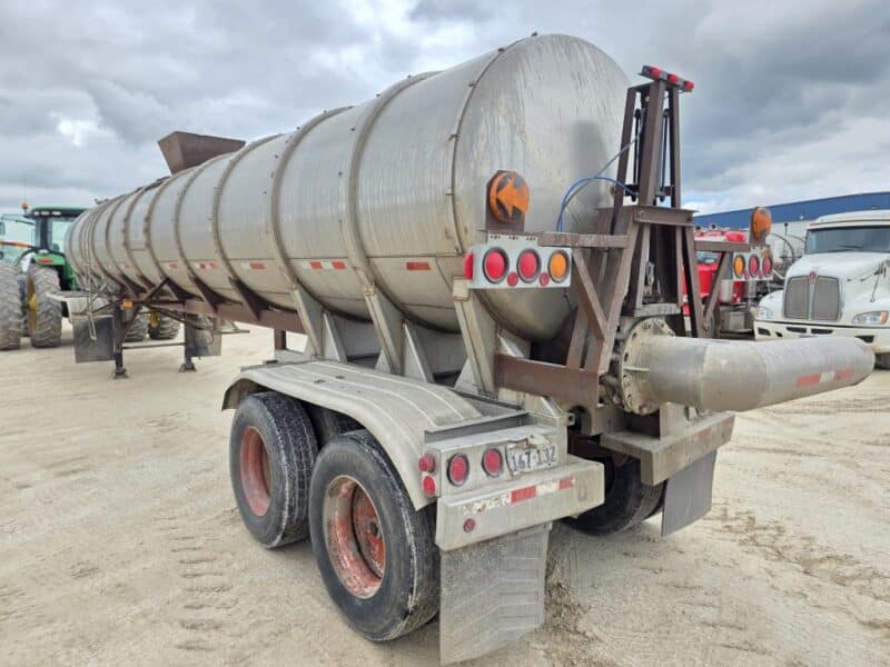 U-4808 1986 Trailmaster 7000 Gallon Stainless Steel Semi Tanker