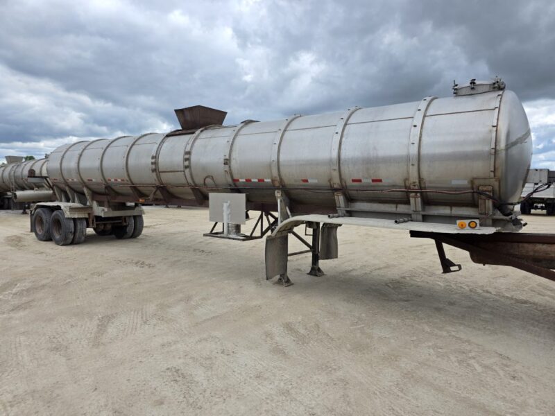 U-4808 1986 Trailmaster 7000 Gallon Stainless Steel Semi Tanker