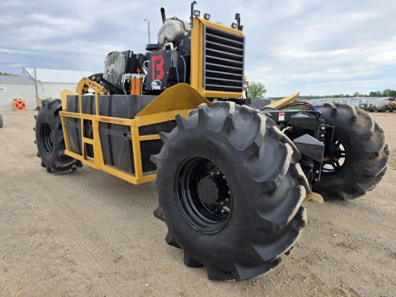 2025 Bazooka FarmStar Wolverine w. 7.1L Cat 300 HP