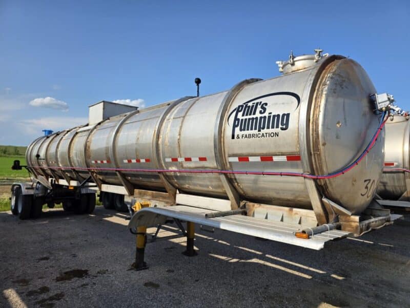 U-4805 1987 TSC 7000 Gallon Stainless Steel Semi Tanker