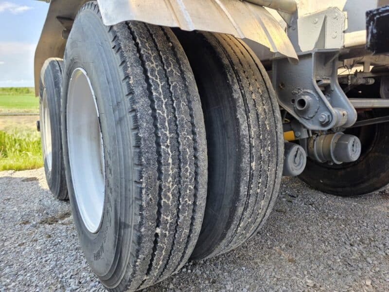 U-4805 1987 TSC 7000 Gallon Stainless Steel Semi Tanker