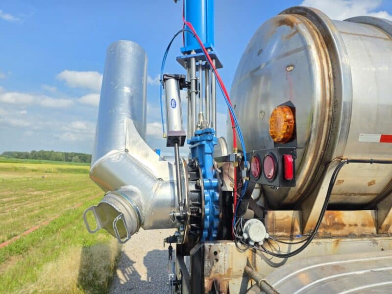 T-148 1987 TSC 7000 Gallon Stainless Steel Semi Tanker