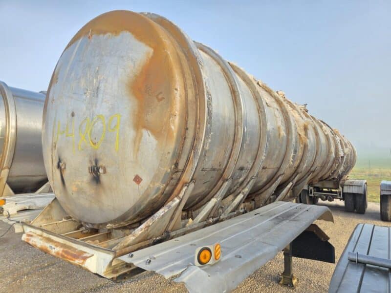 U-4809 1988 Bar-bel 7000 Gallon Stainless Steel Semi Tanker