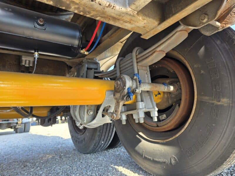 U-4804 1987 Heil 6500 Gallon Stainless Steel Semi Tanker