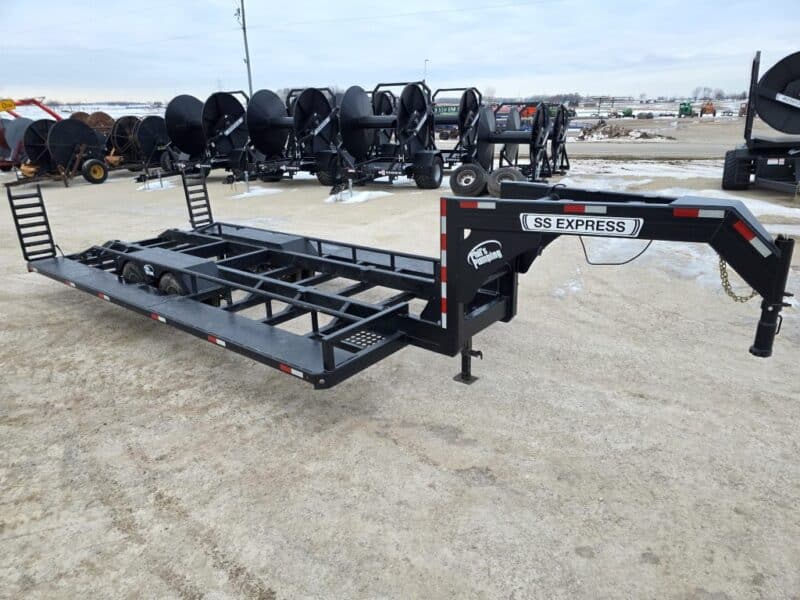 SS EXPRESS Gooseneck Manure Boat Trailer For Wolverine and Crawler Agitation Boats