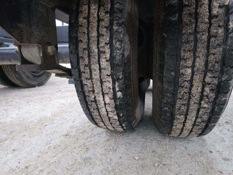 SS EXPRESS Gooseneck Manure Boat Trailer For Wolverine and Crawler Agitation Boats