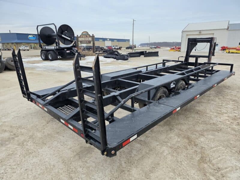 SS EXPRESS Gooseneck Manure Boat Trailer For Wolverine and Crawler Agitation Boats