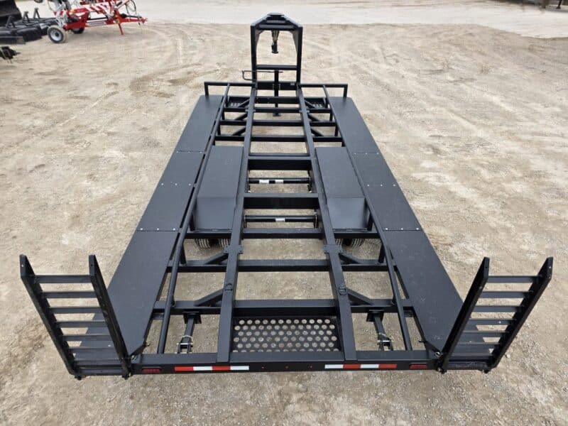 SS EXPRESS Gooseneck Manure Boat Trailer For Wolverine and Crawler Agitation Boats