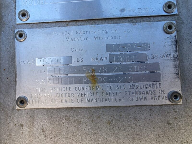 U-4815 1995 Bar-Bel 7000 Gallon Stainless Steel Semi Tanker