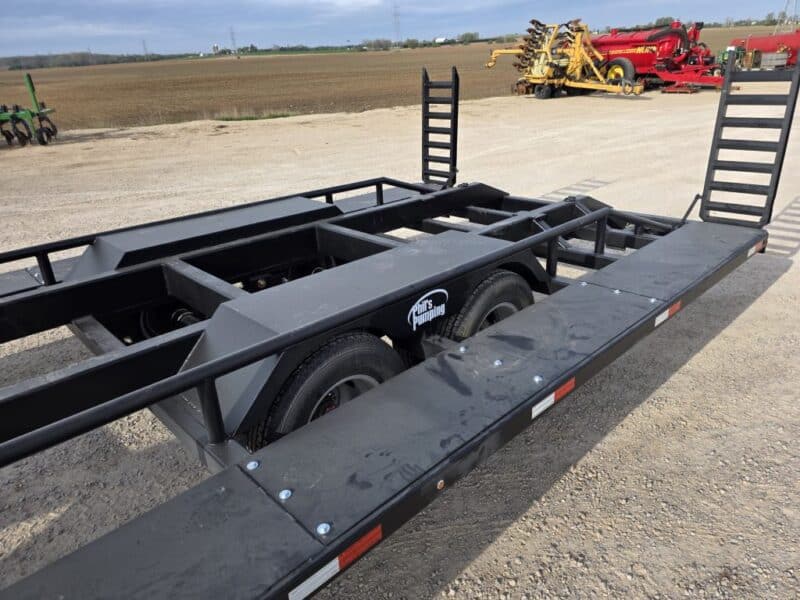 SS EXPRESS Gooseneck Manure Boat Trailer For Wolverine and Crawler Agitation Boats