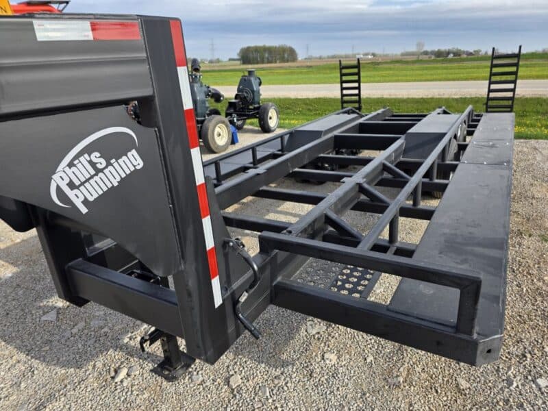 SS EXPRESS Gooseneck Manure Boat Trailer For Wolverine and Crawler Agitation Boats