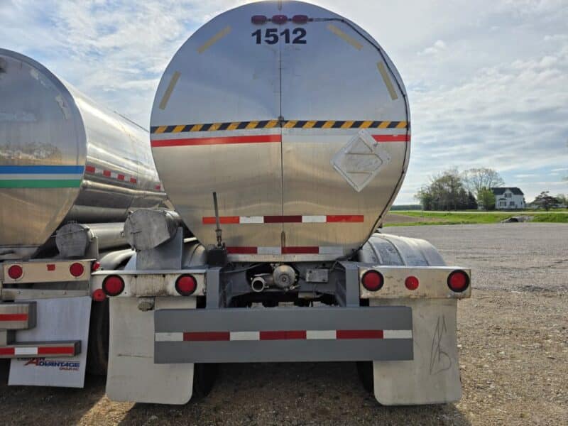 U-4811 1989 Sunshine 7000 Gallon Stainless Steel Semi Tanker