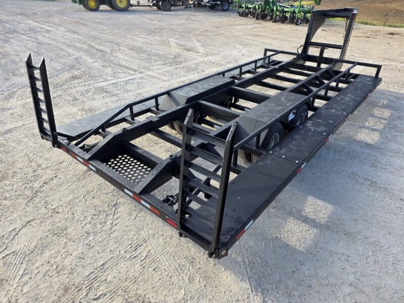 SS EXPRESS Gooseneck Manure Boat Trailer For Wolverine and Crawler Agitation Boats