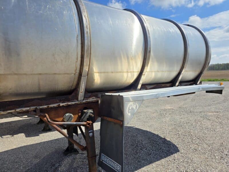T-36 1981 Brenner 6700 Gallon Stainless Steel Semi Tanker
