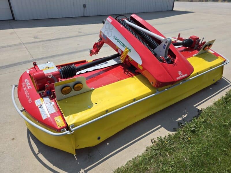 Pottinger Front Mower Novacat 351 Alpha Motion w. Rubber Roller Conditioners