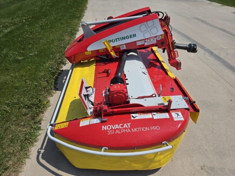 Pottinger Front Mower Novacat 351 Alpha Motion w. Rubber Roller Conditioners